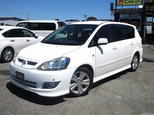 2004 Toyota Ipsum – thumbnail 3