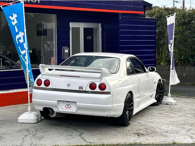1995 Nissan Skyline Coupe – thumbnail 2