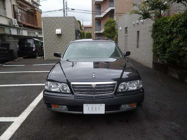 2000 Nissan Cima – thumbnail 4
