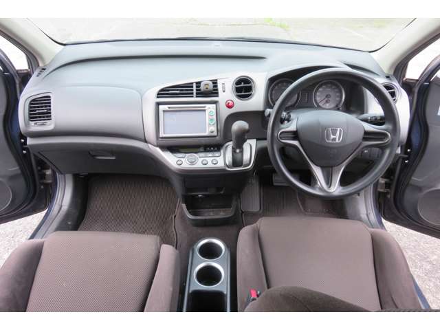 2007 Honda Stream – thumbnail 2