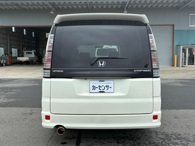 2004 Honda Stepwgn – thumbnail 4