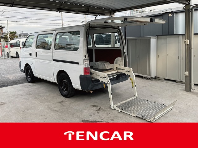 2006 Nissan Caravan