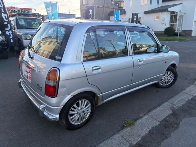 2001 Daihatsu Mira Gino – thumbnail 3