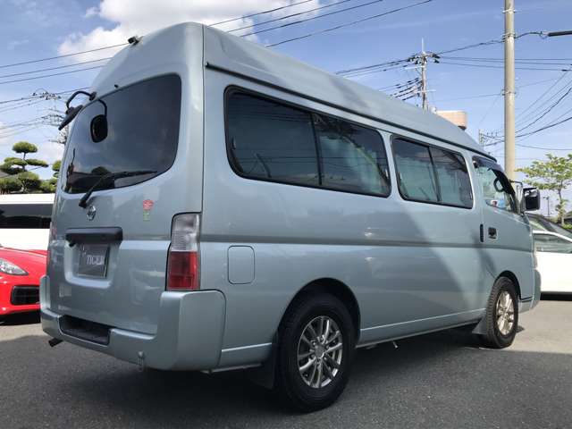 2005 Nissan Caravan – thumbnail 2