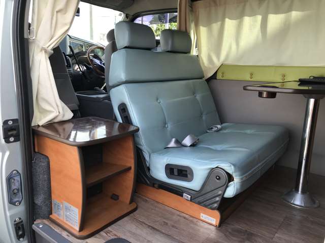 2005 Nissan Caravan – thumbnail 4