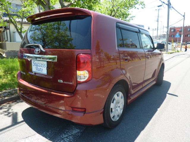 2008 Toyota Corolla Rumion – thumbnail 3