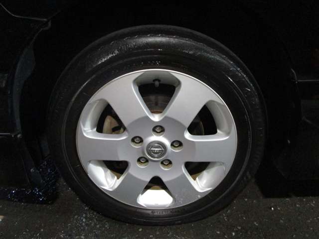 2010 Nissan Serena – thumbnail 2