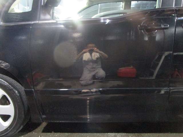 2010 Nissan Serena – thumbnail 3