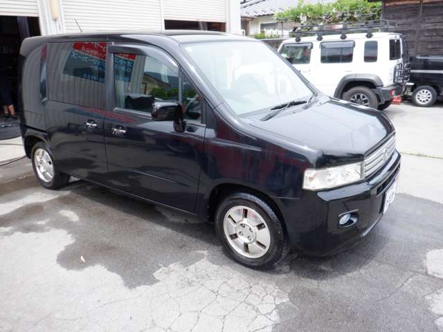 2004 Honda Mobilio Spike – thumbnail 3