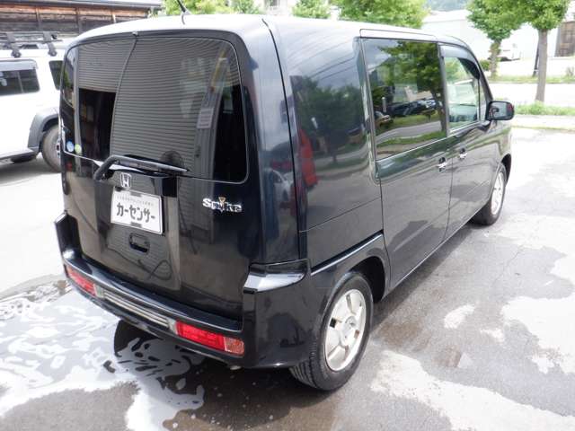 2004 Honda Mobilio Spike – thumbnail 4