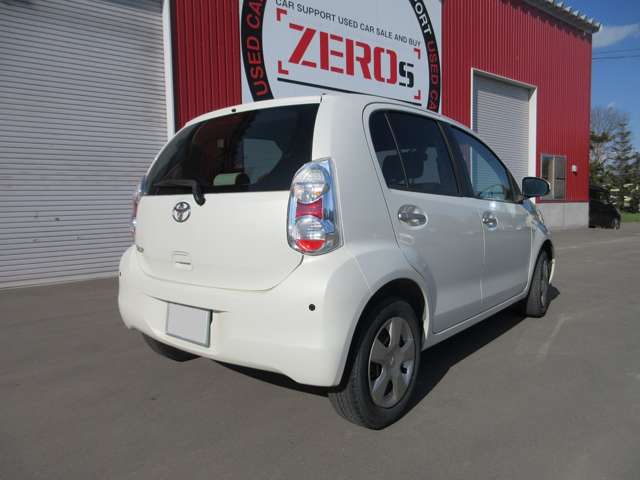2010 Toyota Passo – thumbnail 3