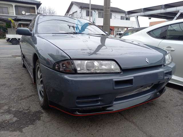 1993 Nissan Skyline – thumbnail 2