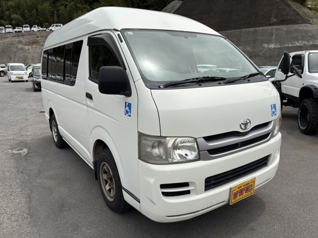 2010 Toyota Hiace