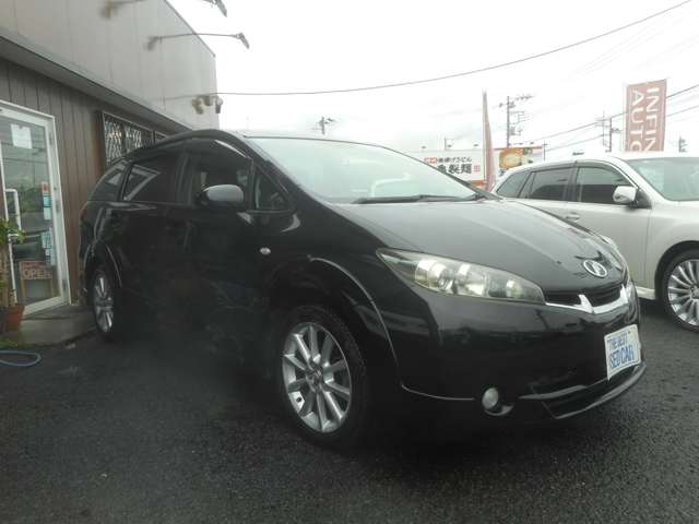 2010 Toyota Wish – thumbnail 2