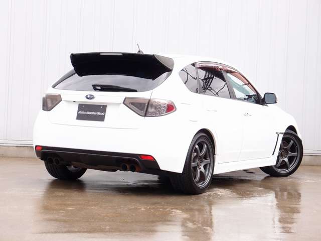 2008 Subaru Impreza Hatchback STI – thumbnail 2