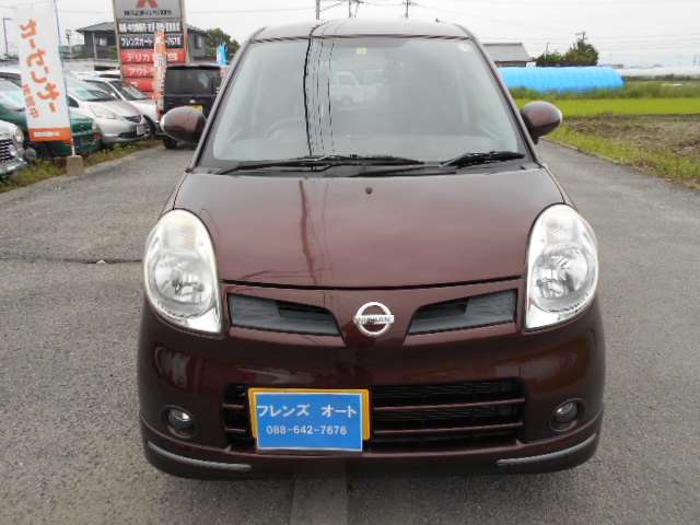2010 Nissan Moco – thumbnail 2