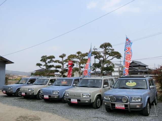 1997 Nissan Rasheen – thumbnail 3
