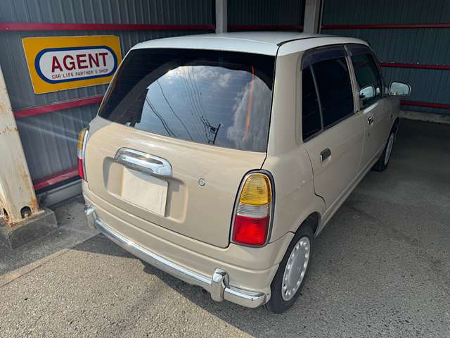 2000 Daihatsu Mira Gino – thumbnail 2