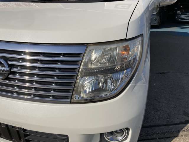 2006 Nissan Elgrand – thumbnail 2