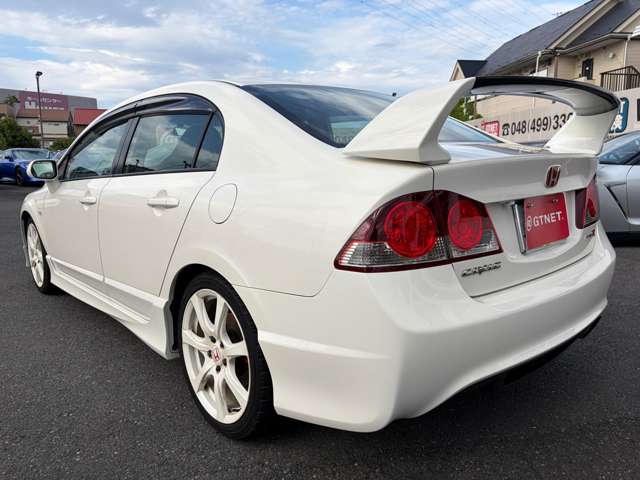 2007 Honda Civic Type R – thumbnail 4