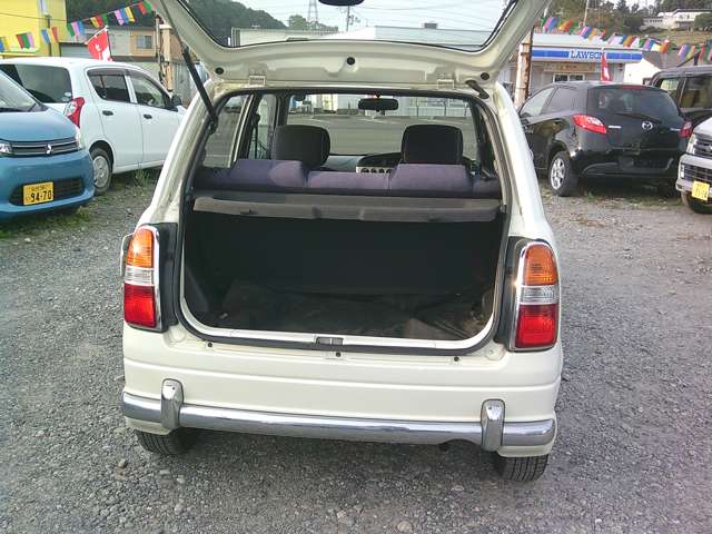 2000 Daihatsu Mira Gino – thumbnail 3
