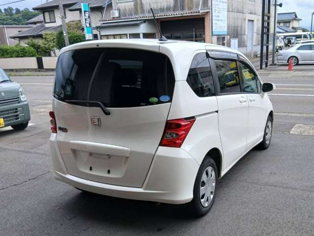 2009 Honda Freed – thumbnail 3