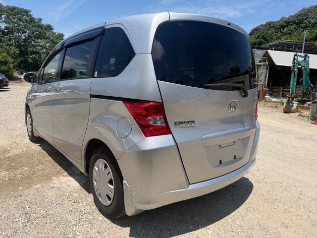 2009 Honda Freed – thumbnail 4
