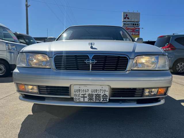 1997 Nissan Gloria – thumbnail 4