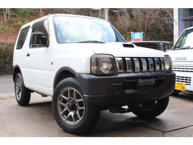 2010 Suzuki Jimny – thumbnail 3