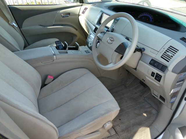 2009 Toyota Estima Hybrid – thumbnail 4