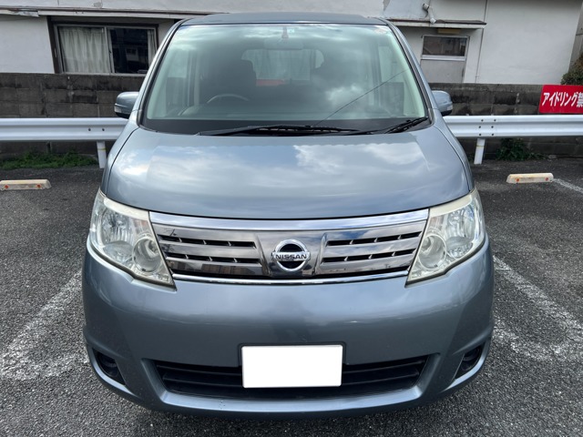 2009 Nissan Serena – thumbnail 2