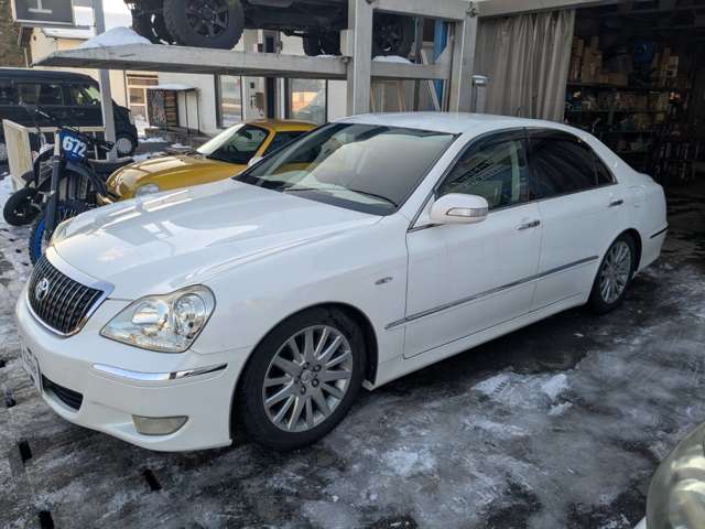2006 Toyota Crown Majesta – thumbnail 2