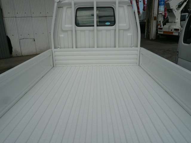 2005 Nissan Vanette Truck – thumbnail 4