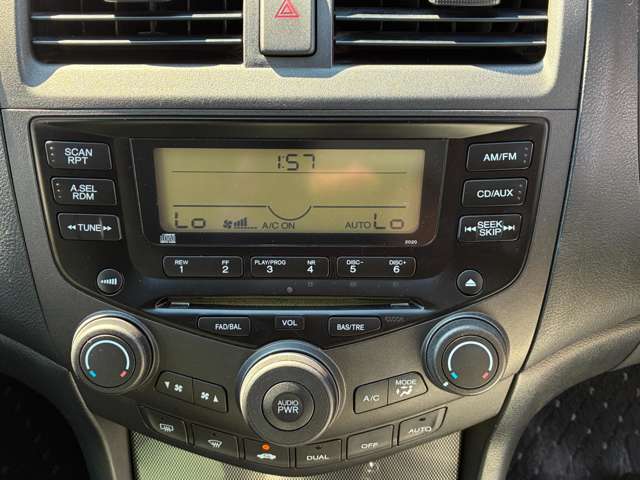 2004 Honda Accord – thumbnail 3