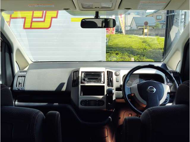 2007 Nissan Serena – thumbnail 3