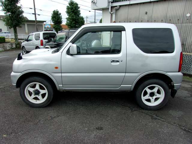 2006 Suzuki Jimny – thumbnail 4