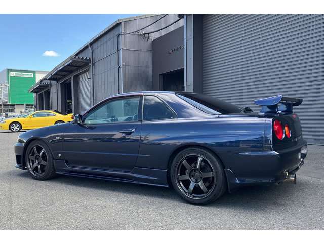1999 Nissan Skyline Coupe – thumbnail 3