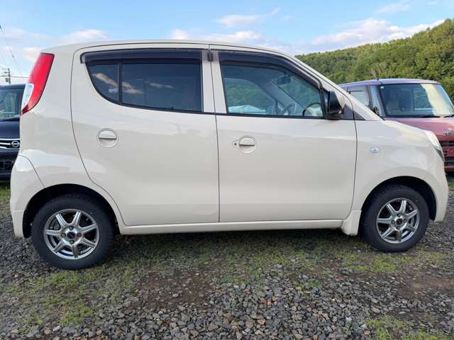 2009 Nissan Moco – thumbnail 4