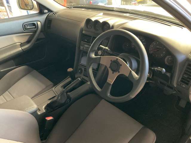 1999 Nissan Skyline – thumbnail 3