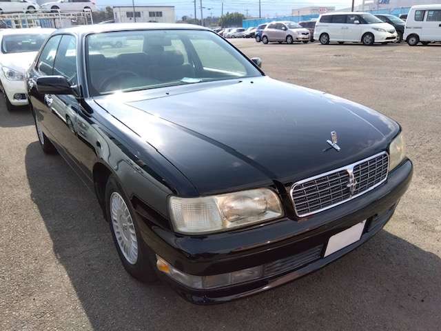 1997 Nissan Cedric – thumbnail 3