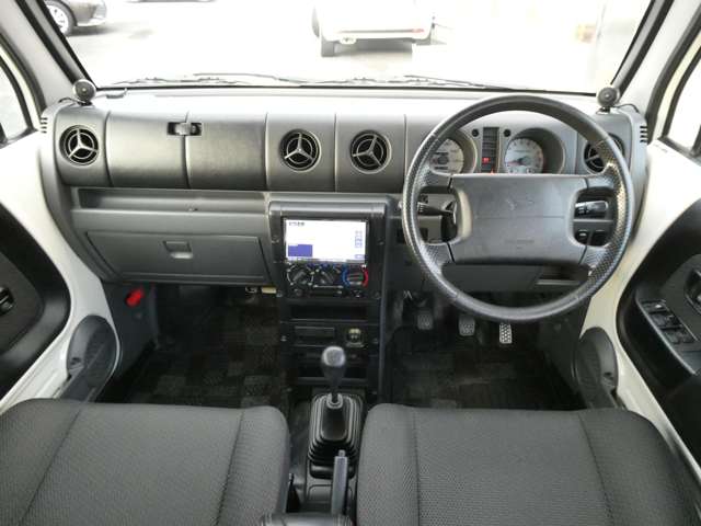 2001 Daihatsu Naked – thumbnail 2