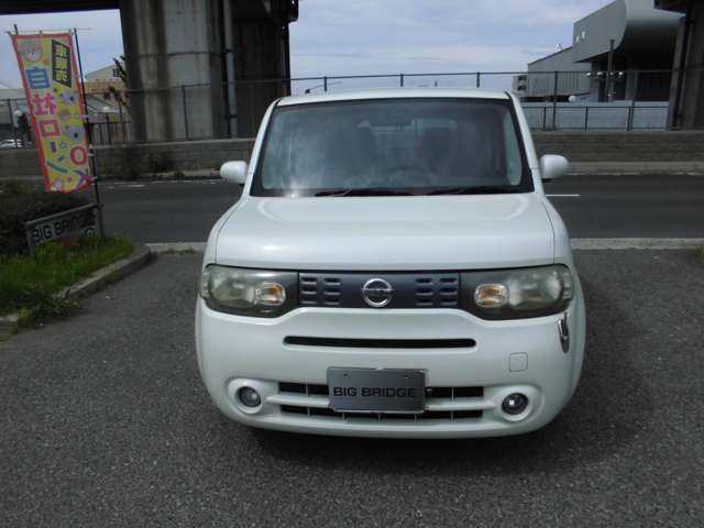 2009 Nissan Cube – thumbnail 2