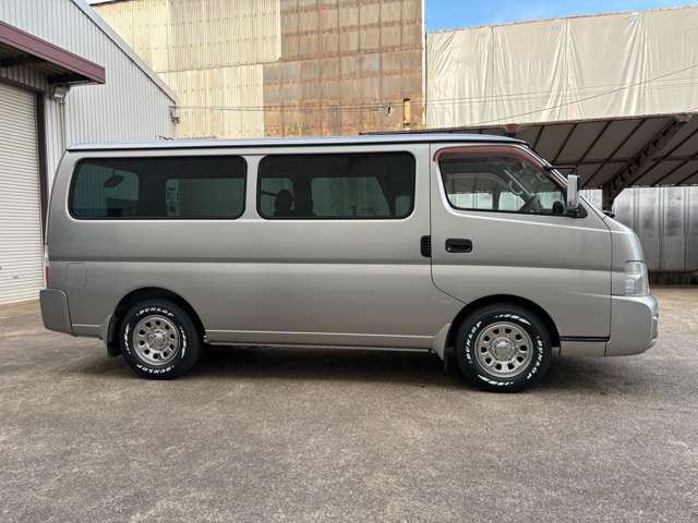 2002 Nissan Caravan – thumbnail 2