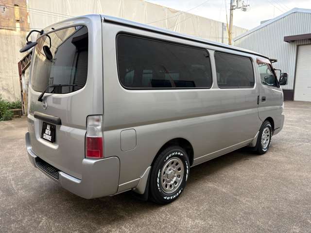 2002 Nissan Caravan – thumbnail 3