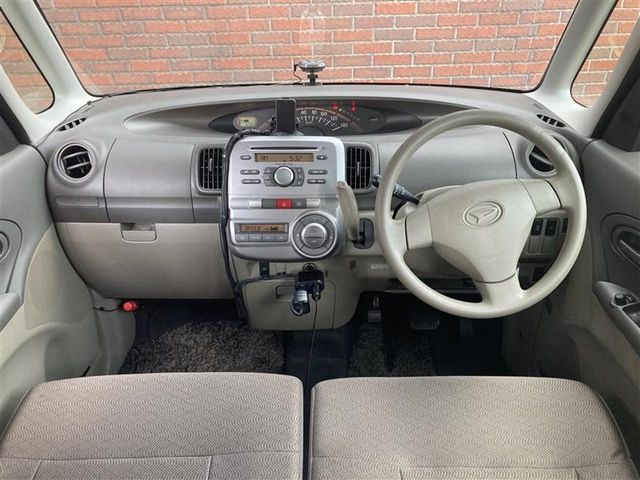 2011 Daihatsu Tanto – thumbnail 2