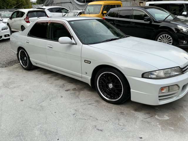 1997 Nissan Skyline – thumbnail 4