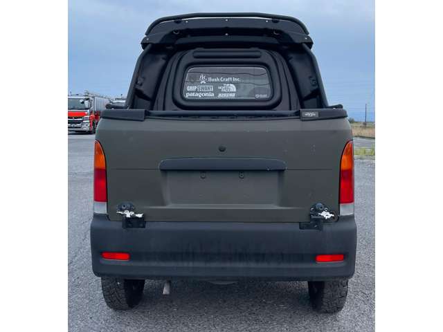 2001 Daihatsu Atrai – thumbnail 3