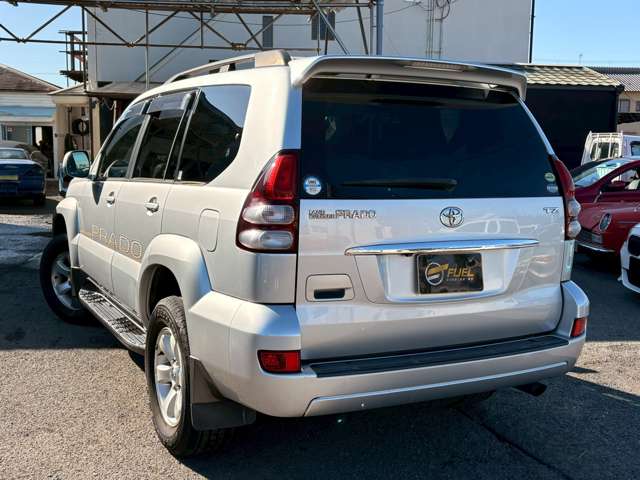2004 Toyota Land Cruiser Prado – thumbnail 2