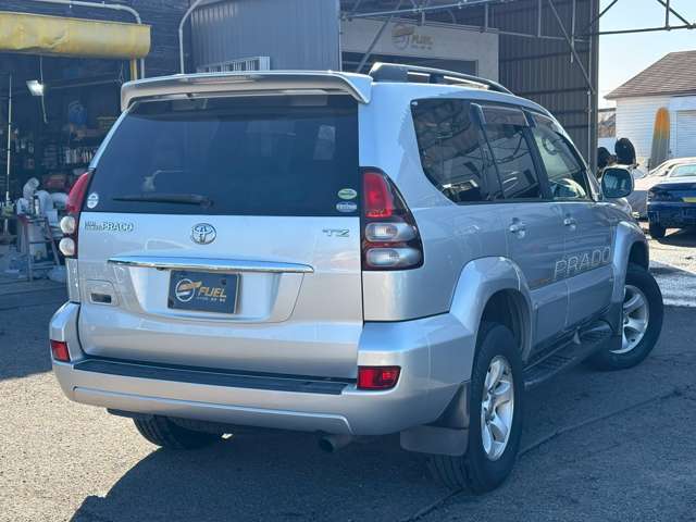 2004 Toyota Land Cruiser Prado – thumbnail 4
