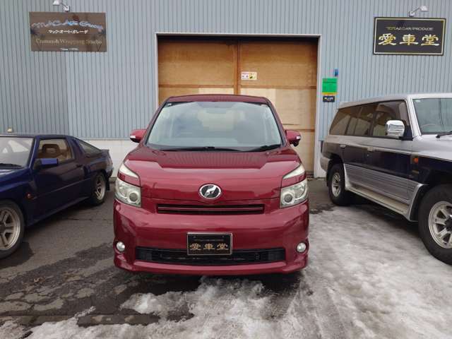 2009 Toyota Voxy – thumbnail 3